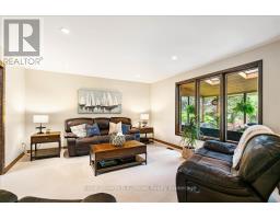 405542 BEACONSFIELD ROAD - 14