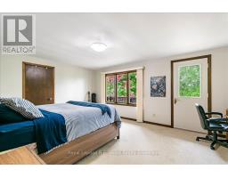 405542 BEACONSFIELD ROAD - 23