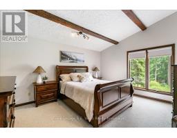 405542 BEACONSFIELD ROAD - 26