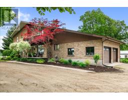405542 BEACONSFIELD ROAD - 3