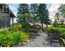 405542 BEACONSFIELD ROAD - 35