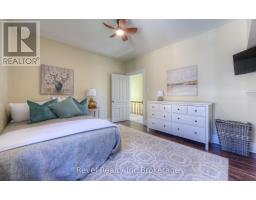 509 CANTERBURY STREET - 22