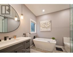 146 KNIGHTS BRIDGE ROAD - 13