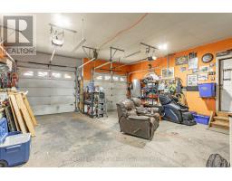 78 OLIVER CRESCENT - 17