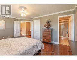 78 OLIVER CRESCENT - 20