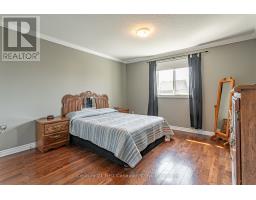 78 OLIVER CRESCENT - 24