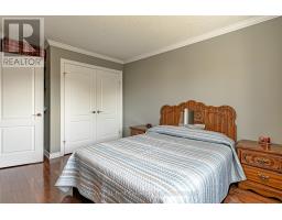 78 OLIVER CRESCENT - 25