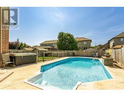 78 OLIVER CRESCENT - 35