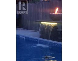78 OLIVER CRESCENT - 38