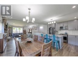 435 QUEEN STREET - 23