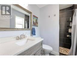 435 QUEEN STREET - 33