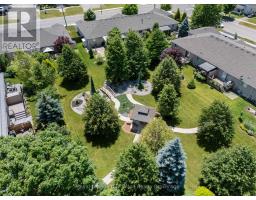 39 SOUTH DRIVE - 25