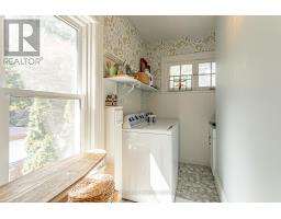 117 LIGHT STREET - 24