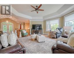 166 ARGYLE STREET - 12