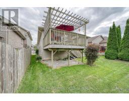 4 KERR CRESCENT - 44