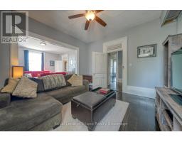 383559 SALFORD ROAD - 17