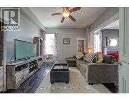 383559 SALFORD ROAD - 18