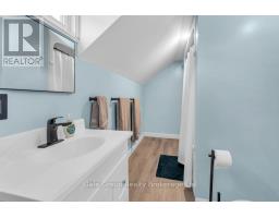 17 ARTHUR STREET - 13