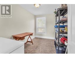 17 ARTHUR STREET - 16