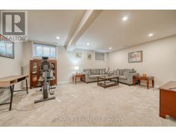 37 LOWRIE CRESCENT - 32