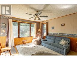 127 CLARKE STREET N - 12