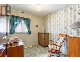 127 CLARKE STREET N - 17
