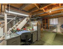 127 CLARKE STREET N - 26
