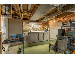 127 CLARKE STREET N - 27