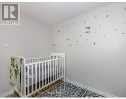 19 GREENDALE CRESCENT - 17