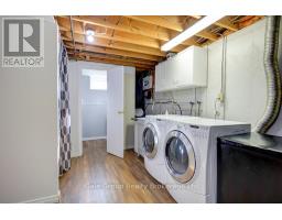 19 GREENDALE CRESCENT - 22