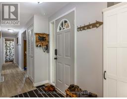 19 GREENDALE CRESCENT - 7