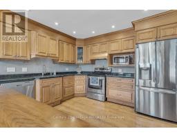 4 DEMEYERE AVENUE - 10