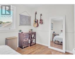 4 DEMEYERE AVENUE - 19