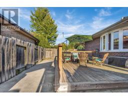 4 DEMEYERE AVENUE - 35
