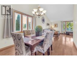 4 DEMEYERE AVENUE - 6