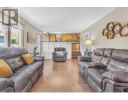 4 DEMEYERE AVENUE - 8