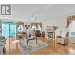 58 WILKINS CRESCENT - 4