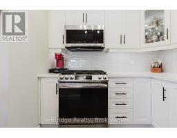 1637 DUNKIRK AVENUE - 11