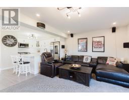 1637 DUNKIRK AVENUE - 17