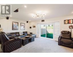 1637 DUNKIRK AVENUE - 19