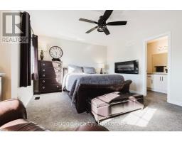 1637 DUNKIRK AVENUE - 29