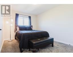1637 DUNKIRK AVENUE - 37
