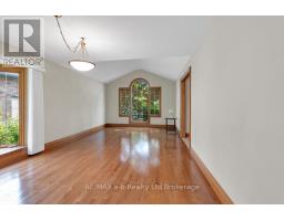 21 WINDEMERE AVENUE - 14