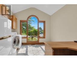 21 WINDEMERE AVENUE - 24