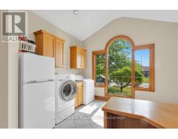 21 WINDEMERE AVENUE - 25