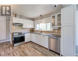 82 BEE STREET - 11