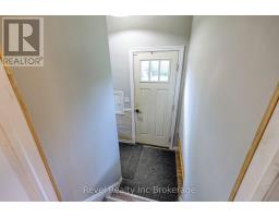 82 BEE STREET - 18