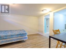 82 BEE STREET - 21