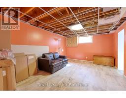 82 BEE STREET - 23