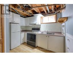 82 BEE STREET - 24